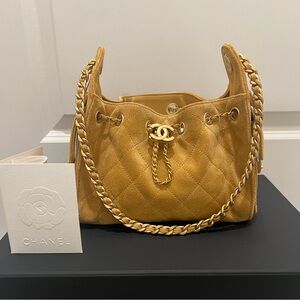 Chanel 26C beige suede mini 25